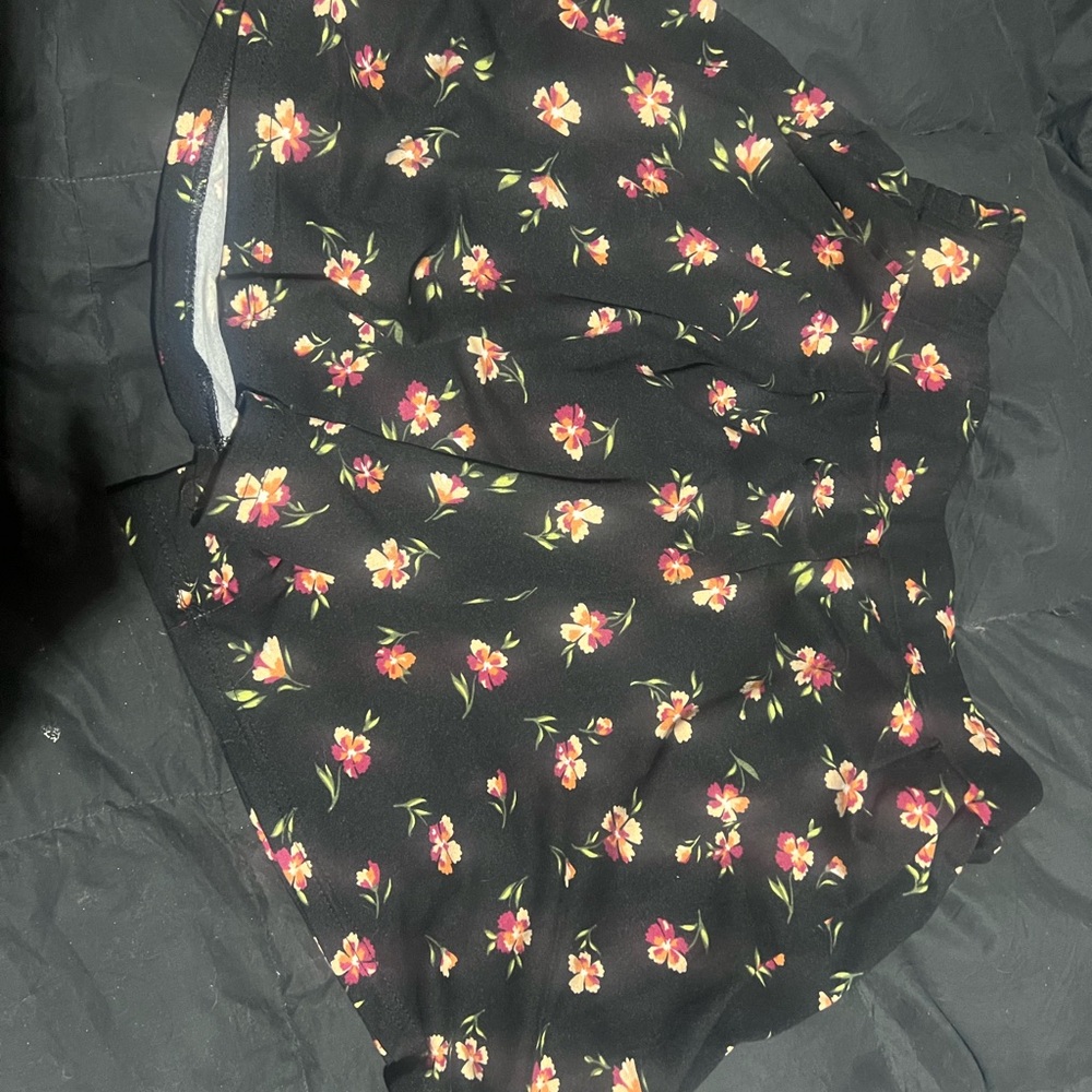 Floral Black Skirt - shorts flared